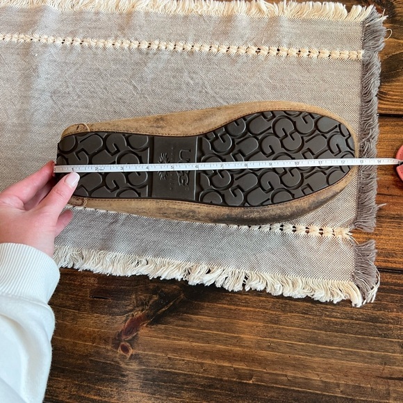 Men's UGG Brown Suede Moccasins, see photos and description, used condition - Picture 7 of 7